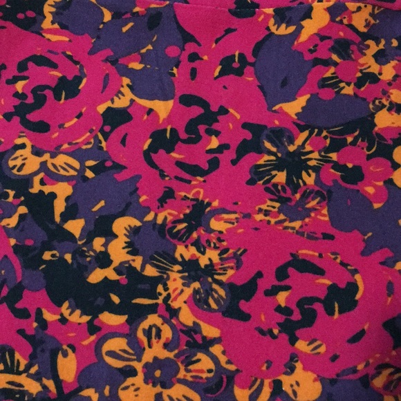 OS LuLaRoe Leggings - Picture 2 of 3